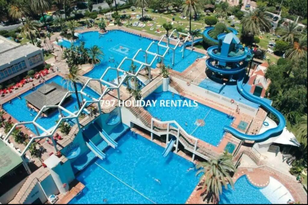 797 Holiday Rentals- Precioso Piso Con Vistas Al Jardin En Benalbeach ベナルマデナ エクステリア 写真