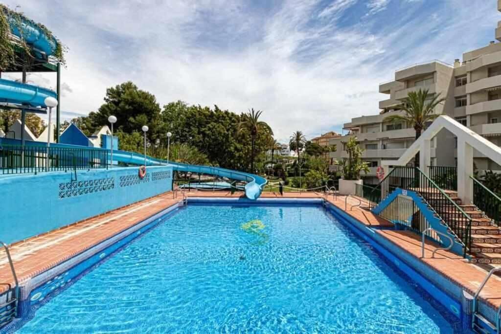 797 Holiday Rentals- Precioso Piso Con Vistas Al Jardin En Benalbeach ベナルマデナ エクステリア 写真