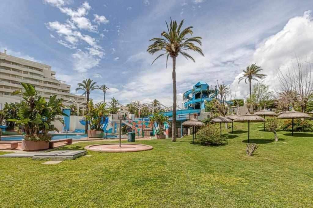 797 Holiday Rentals- Precioso Piso Con Vistas Al Jardin En Benalbeach ベナルマデナ エクステリア 写真