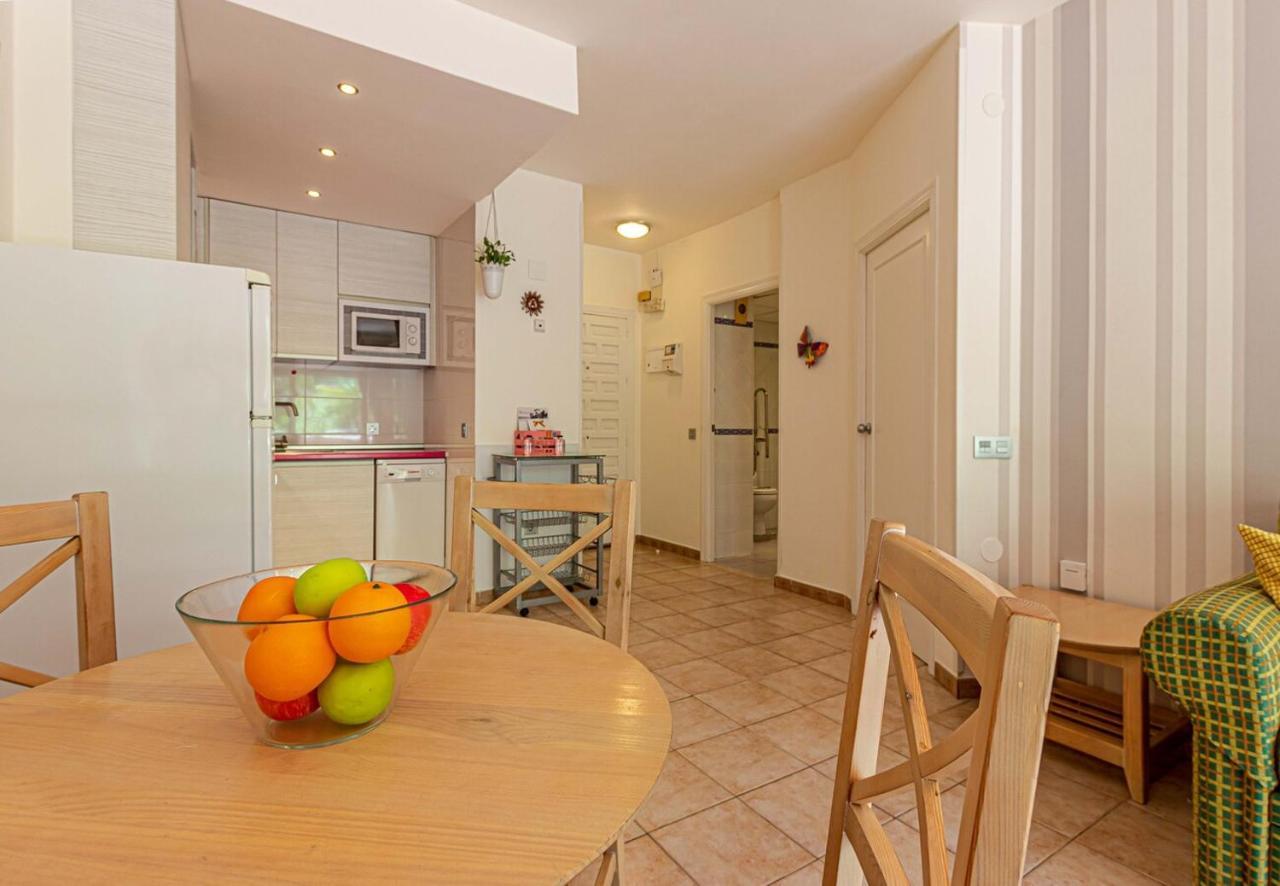 797 Holiday Rentals- Precioso Piso Con Vistas Al Jardin En Benalbeach ベナルマデナ エクステリア 写真